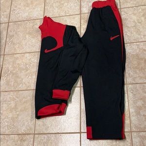 Men’s NikeFit basketball track suit, size Medium